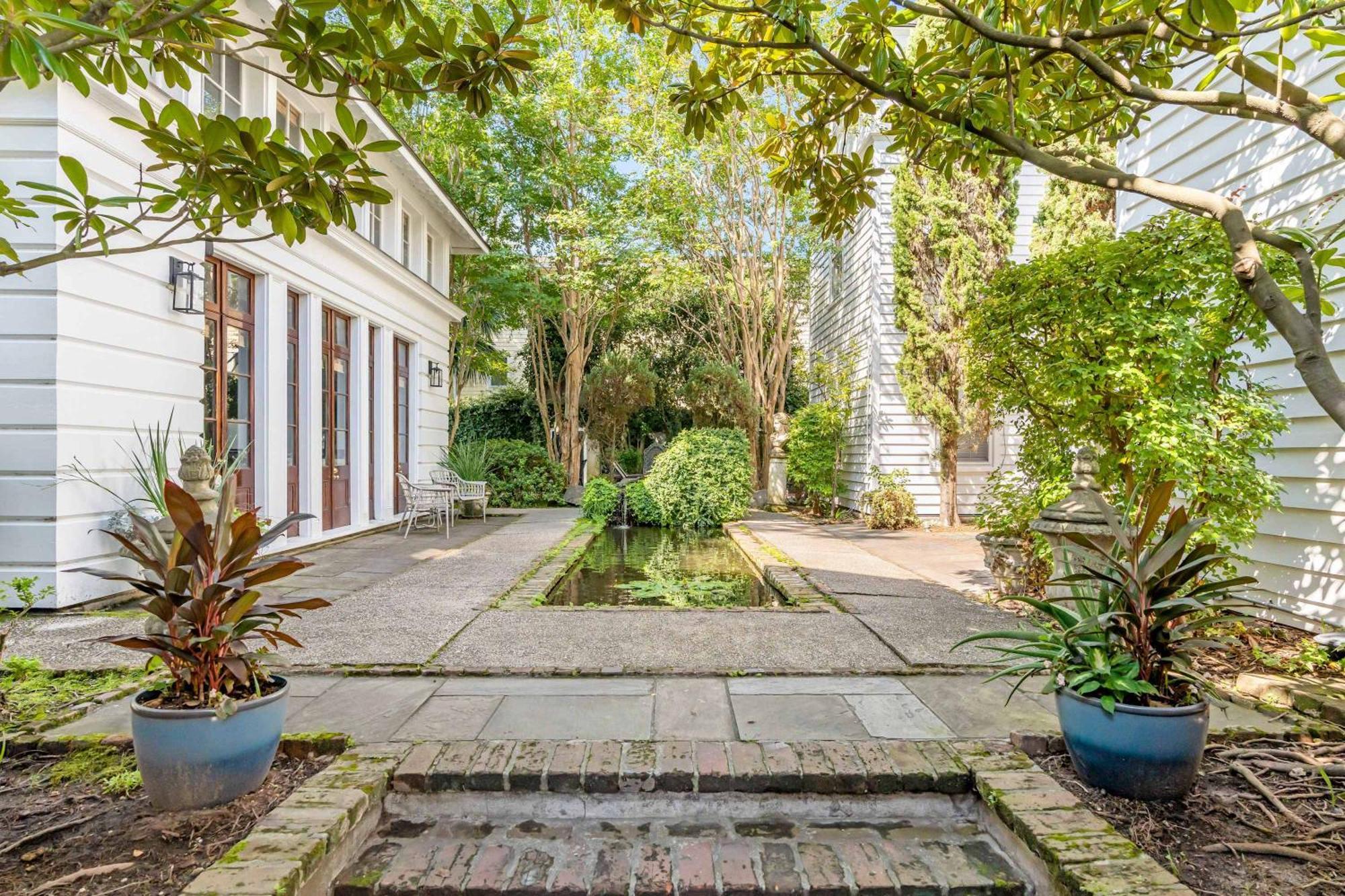 Serene Cottage With Beautiful Garden And Heated Pool Charleston Kültér fotó